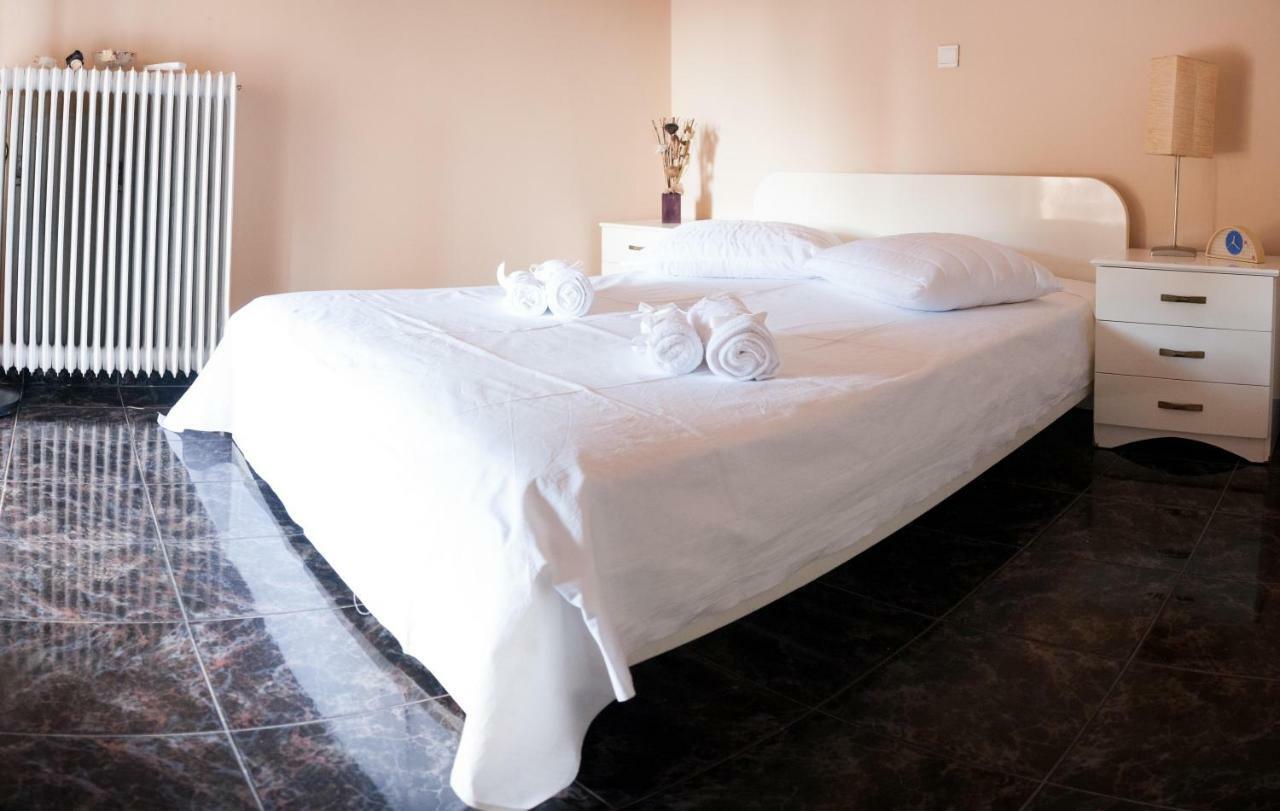 Royal Artemis Beach, Athens, Airport Bagian luar foto